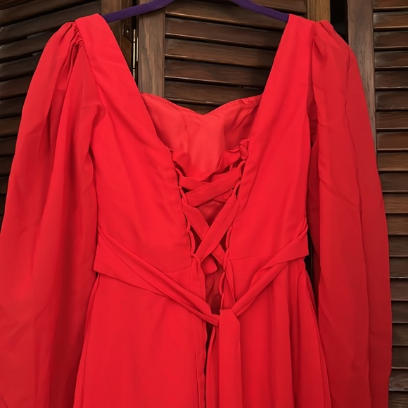 Elegant Red Evening Gown/Bridesmaid Dresss - Picture 3 of 3